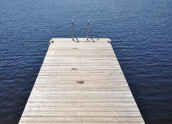 floating docks Vs. fixed docks2