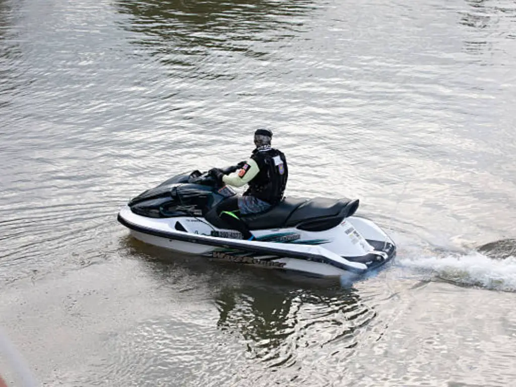 How to Dock a Jet Ski1