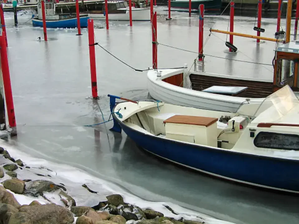 how to anchor a floating dock3