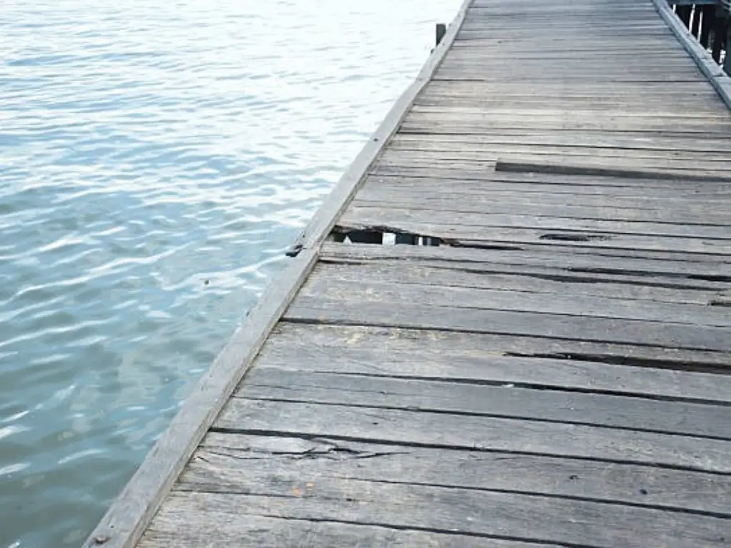 Floating Dock Repair1