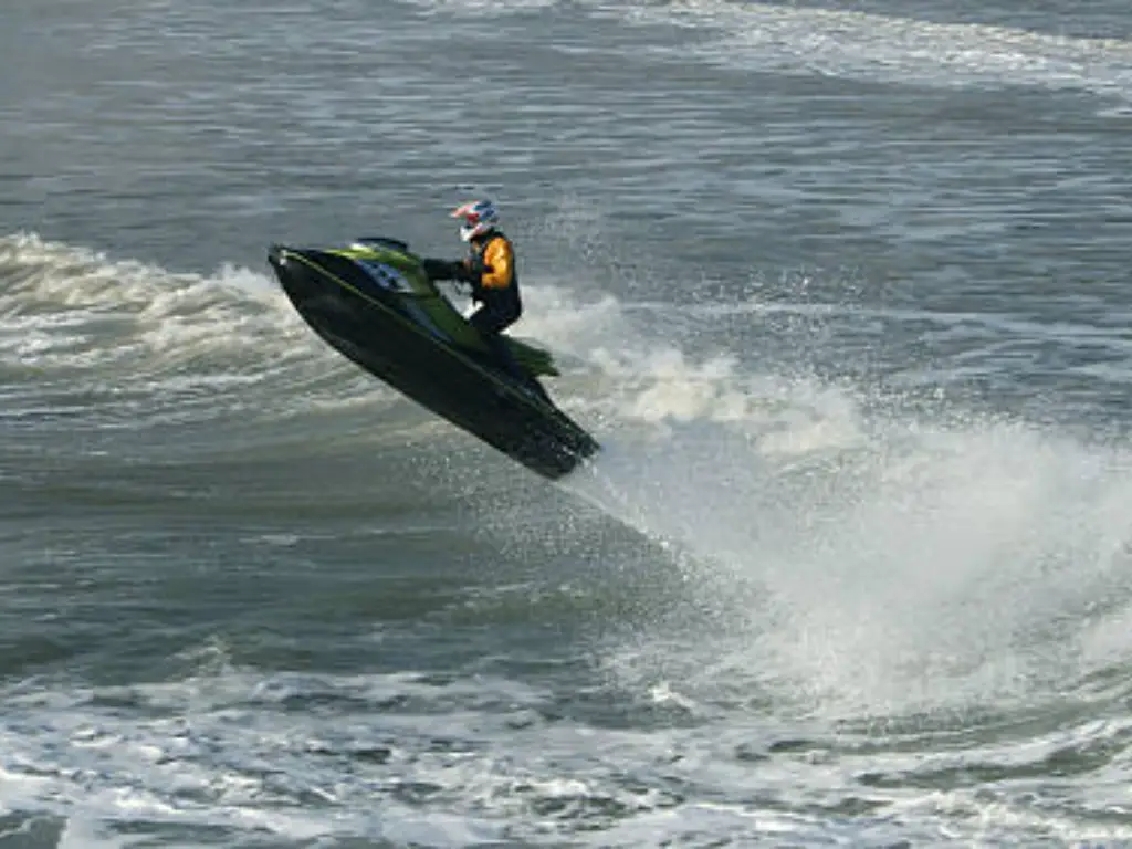 jet ski 7