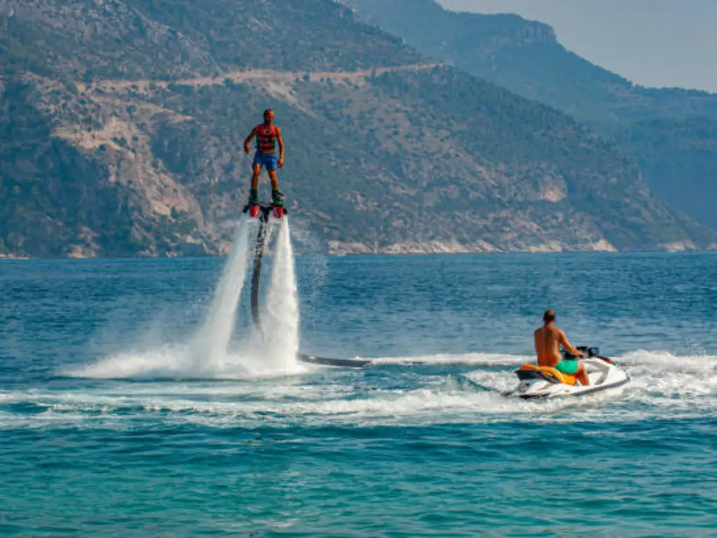 jet ski 9