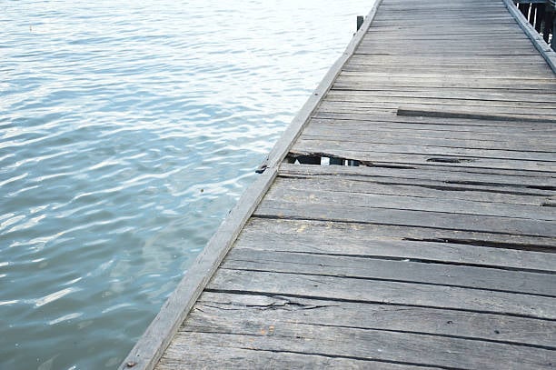 the cracks in the floating dock that needs to be repaired