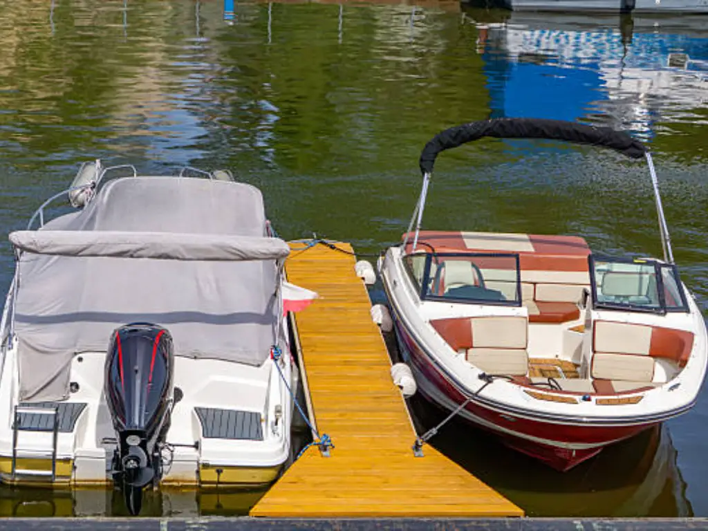 how to dock a pontoon boat2