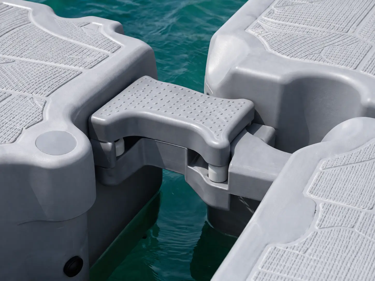 Dickes HDPE Lugs Detail
