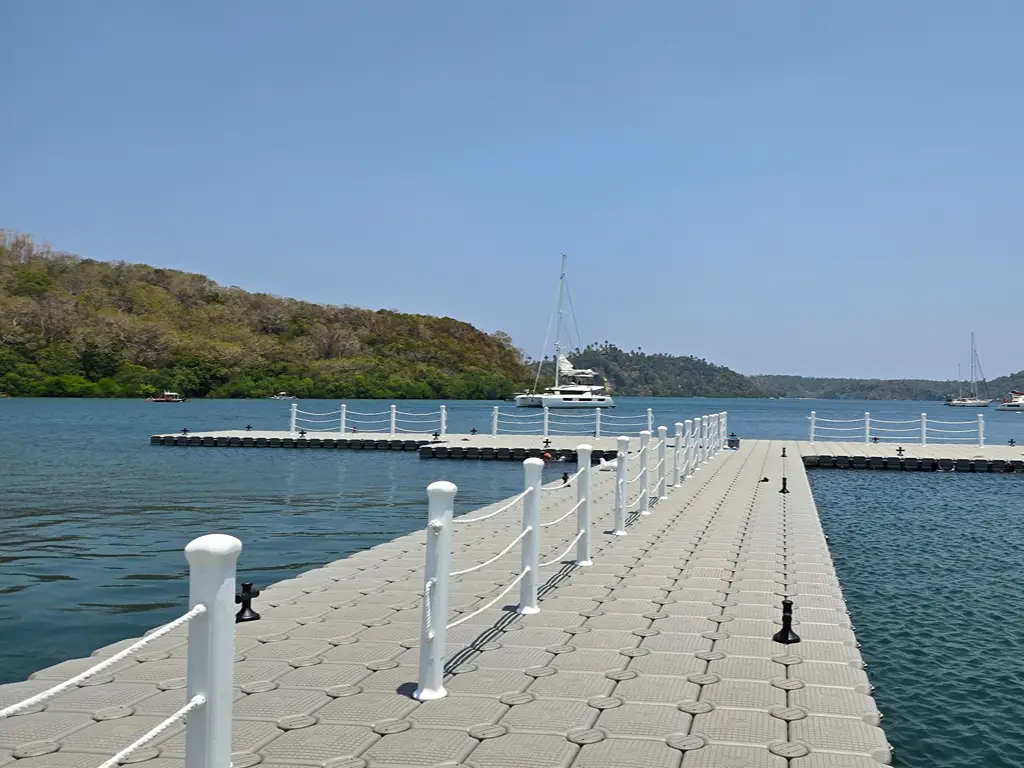 Floating Pier in the Philippines3